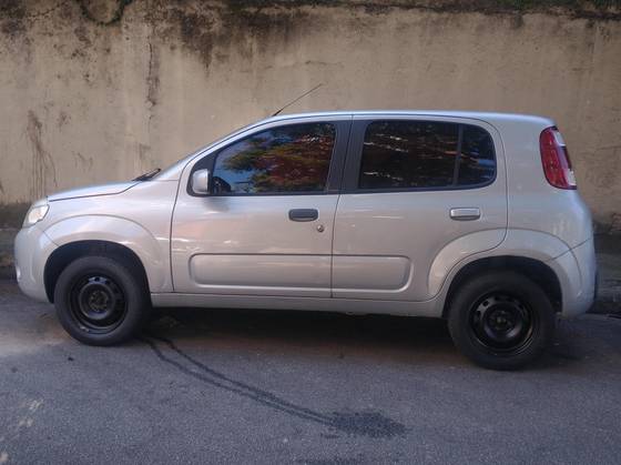 FIAT UNO 1.0 EVO VIVACE 8V FLEX 4P MANUAL
